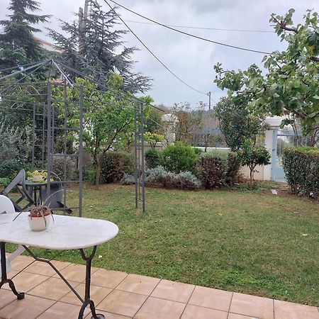 Dora'S Home With Garden Volos Eksteriør bilde